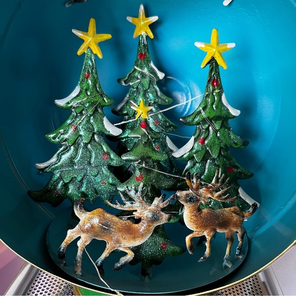 NWT! Large Lightup Christmas Scene Ornament - Picture 5 of 6